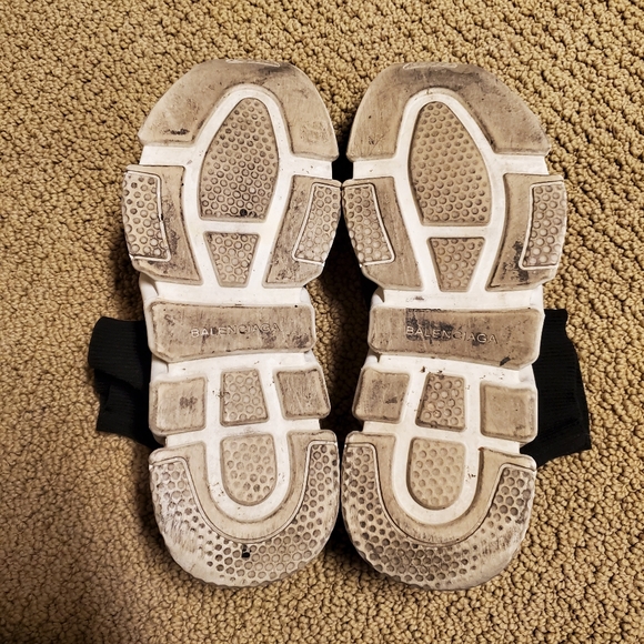 Balenciaga Speed Sneakers - Picture 6 of 6